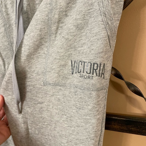 Victoria’s Secret, size XS ankle crop sweatpants, drawstring, - Picture 4 of 7